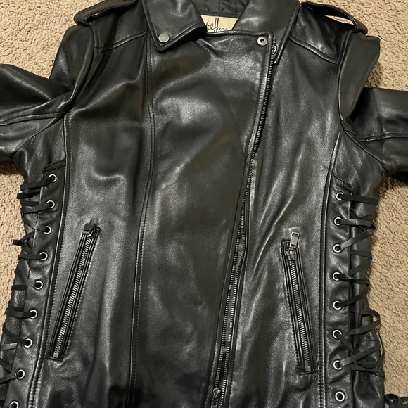 Black leather jacket - Picture 2 of 5